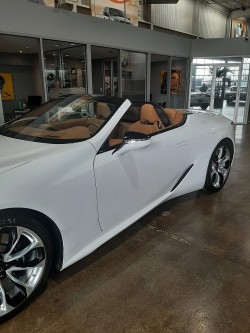 Automobile en direct